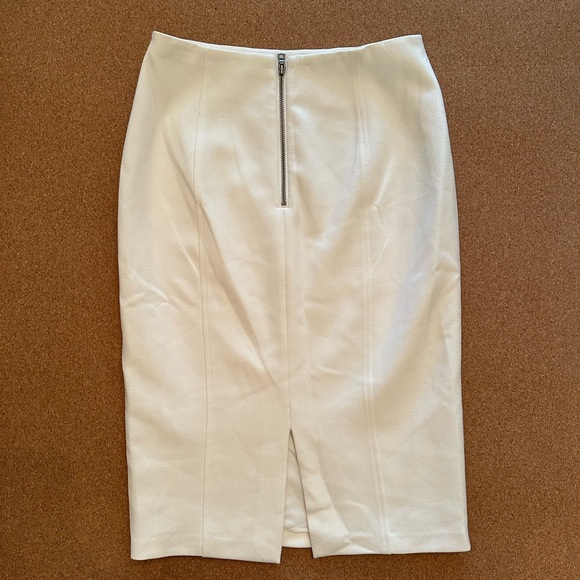 ALICE + OLIVIA - WHITE SKIRT - Sz 0 - Picture 2 of 4
